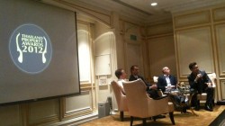 246679_10151208422585428_1175781407_n1