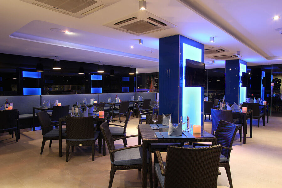 Absolute Twin Sands Resort & Spa - Blue Mango Bar & Grills